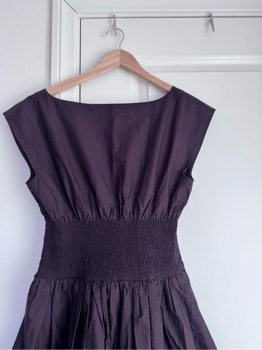 NWT J Crew Smocked Eyelet-Hem Dress In Cotton Poplin In Chocolate Berry Size XS